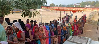 Rajasthan Election : मतदान के लिए मतदाताओं ने दिखाया उत्साह