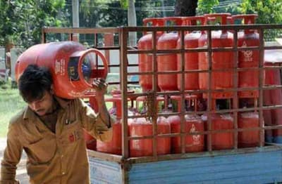 Good News for LPG customers, option to choose delivering distributors soon 