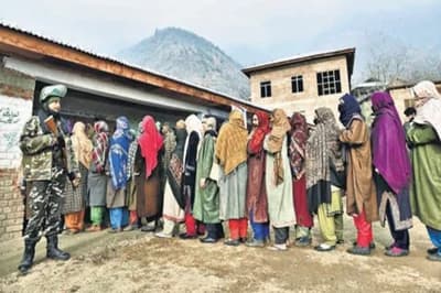 people-residing-in-jammu-for-over-a-year-can-register-as-voters-details.jpg