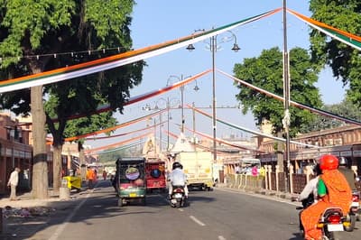 दिवाली पर बाजारों में उल्लास, महापौर के सामने व्यापारियों ने रखी अपनी बात