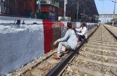 रेल राज्यमंत्री के दौरे का धौलपुर में दिखा असर, हुई रंगाई-पुताई