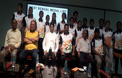 kolkata-खेलो इंडिया में पदक जीतने वाले बंगाल के 37 खिलाडिय़ों को साई में किया सम्मानित