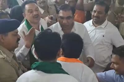 BJP and AIMIM councilors clashed in Meerut