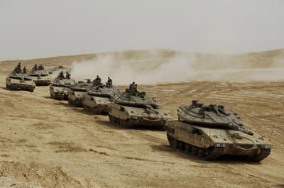 israel_army_on_tanks.jpg