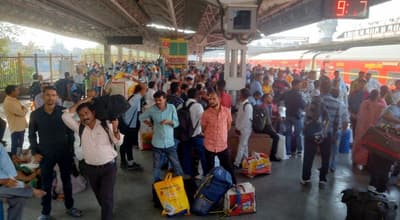 दीपावली, छठ पूजा के चलते उत्तर भारत की ट्रेनों में भारी भीड़