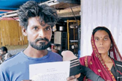 Jhansi Crime: पहले हुई मजदूर की बेरहमी से पिटाई, फिर खौलते तेल में डाला हाथ