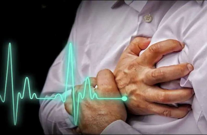 Pain sign in Cholesterol: इन 3 जगहों पर होने वाले दर्द की वजह है नसों में जमी वसा, पहचानिए हाई कोलेस्ट्रॉल का ये संकेत