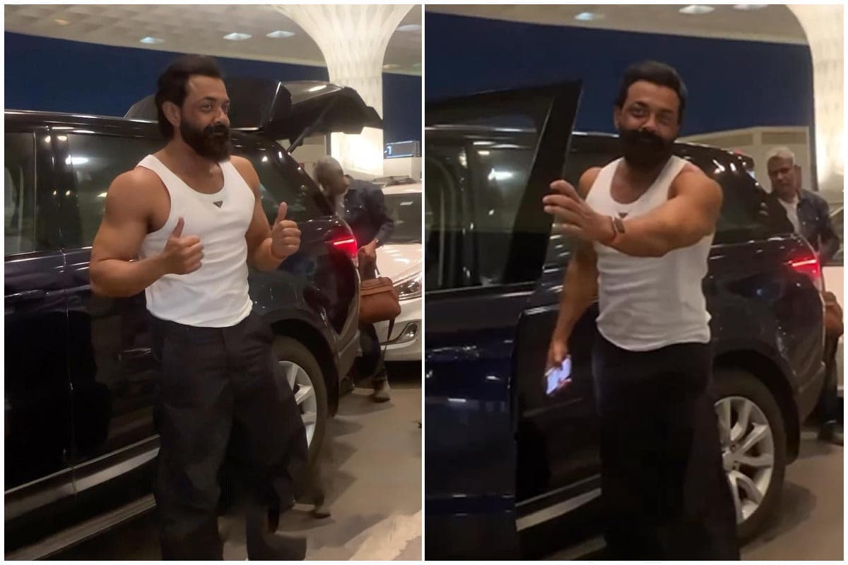 वीडियो में वह मुंबई एयरपोर्ट के बाहर दिखाई दे
